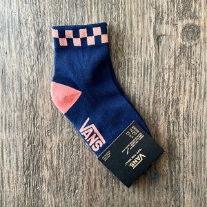 Vans Navy blue & coral colored checkered trim & coral Vans logo W 6.5-10. NWT